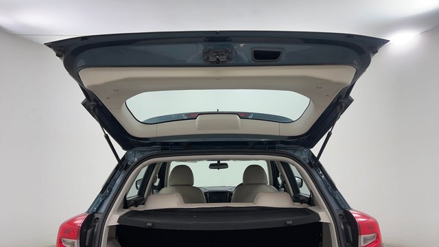 Second-hand 2023 Mahindra XUV300 W6 Diesel for sale in Pune-28