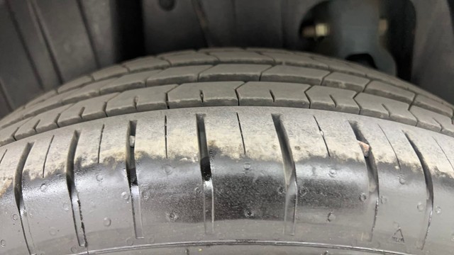 Second-hand 2023 Mahindra XUV300 W6 Diesel for sale in Pune-36