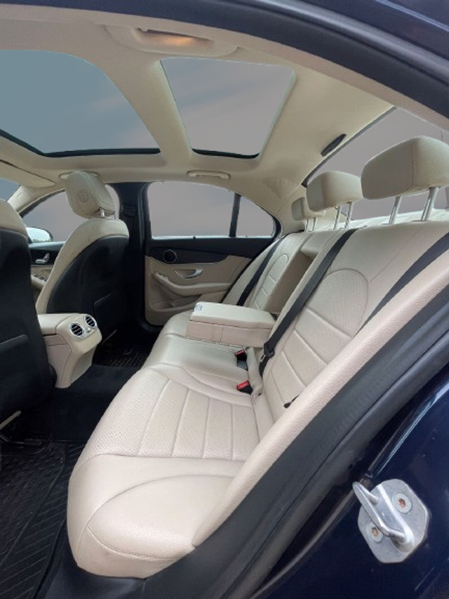 Second-hand 2018 Mercedes-Benz C-Class C 220 CDI Avantgarde for sale in Mumbai-10