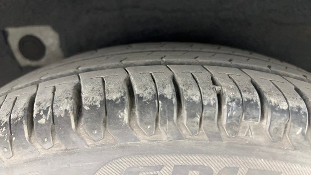 Second-hand 2011 Hyundai i10 Magna 1.2 for sale in Pune-28