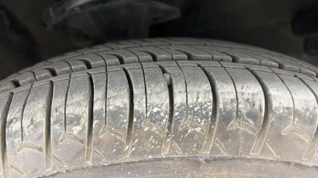 Second-hand 2011 Hyundai i10 Magna 1.2 for sale in Pune-23