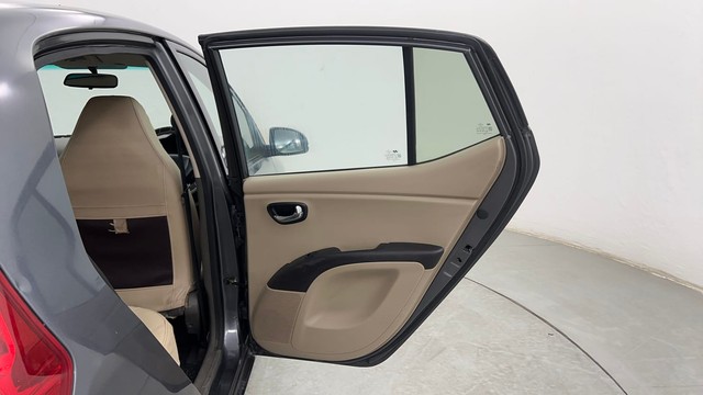 Second-hand 2011 Hyundai i10 Magna 1.2 for sale in Pune-29