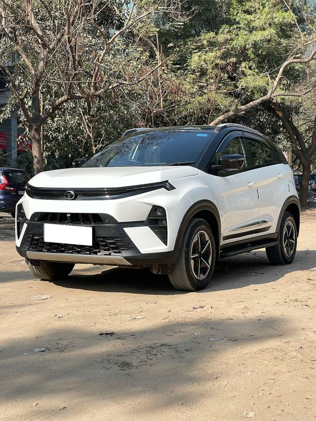 Second-hand 2024 Tata Nexon Creative Plus S for sale in New Delhi-5