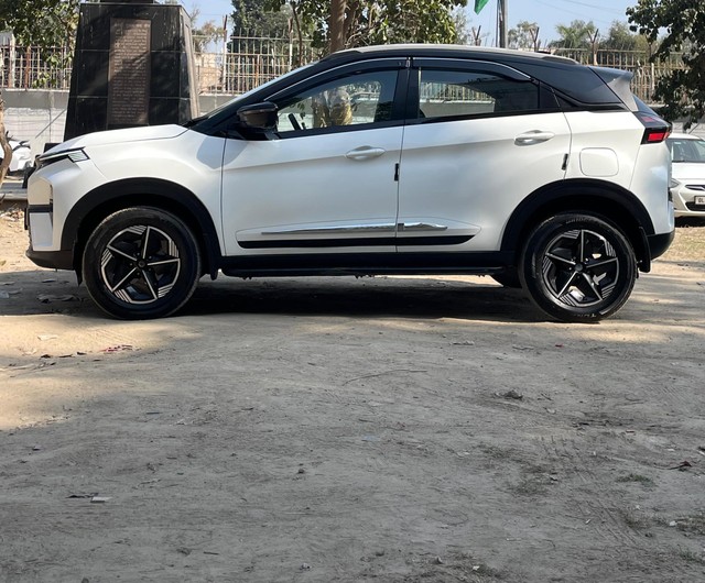 Second-hand 2024 Tata Nexon Creative Plus S for sale in New Delhi-4