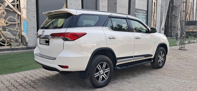 Second-hand 2020 Toyota Fortuner 2.8 2WD AT for sale in New Delhi-20