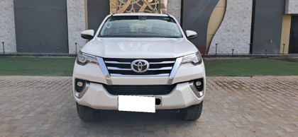 Toyota Fortuner 2.8 2WD AT Second-hand 2020 Toyota Fortuner 2.8 2WD AT for sale in New Delhi
