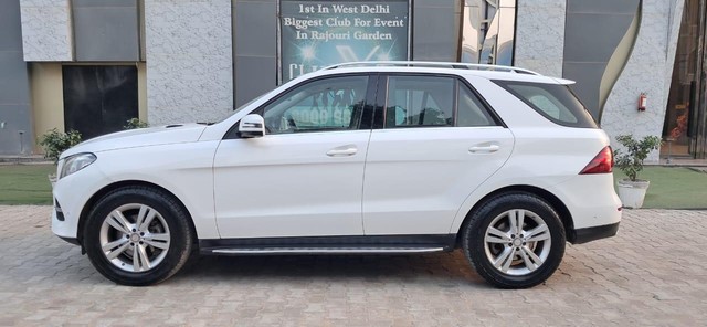Second-hand 2017 Mercedes-Benz GLE 350d for sale in New Delhi-14