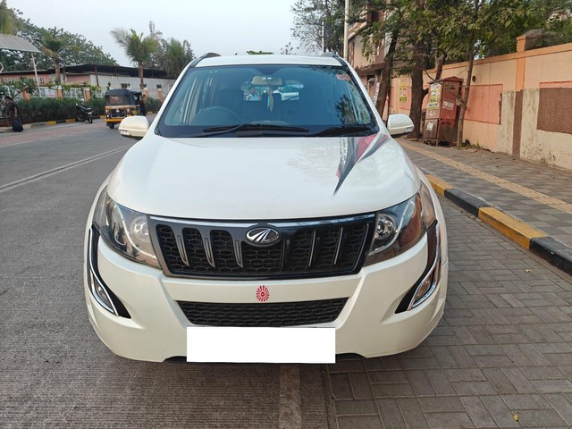 Second-hand 2016 Mahindra XUV500 W4 for sale in Pune-5
