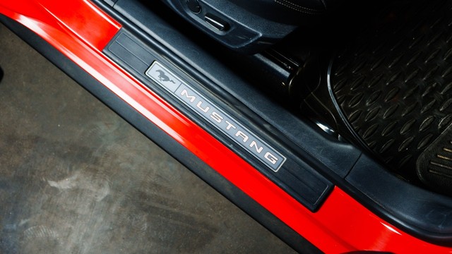 Second-hand 2017 Ford Mustang V8 for sale in New Delhi-5