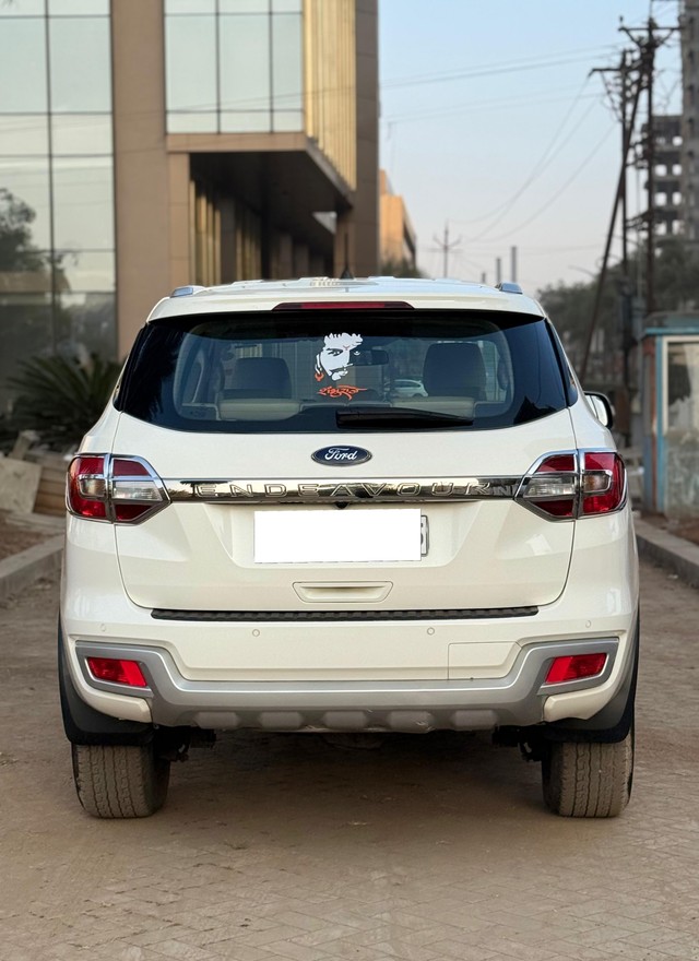 Second-hand 2016 Ford Endeavour 3.2 Trend AT 4X4 for sale in Nashik-1