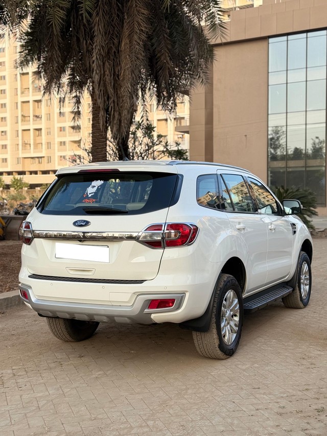 Second-hand 2016 Ford Endeavour 3.2 Trend AT 4X4 for sale in Nashik-6