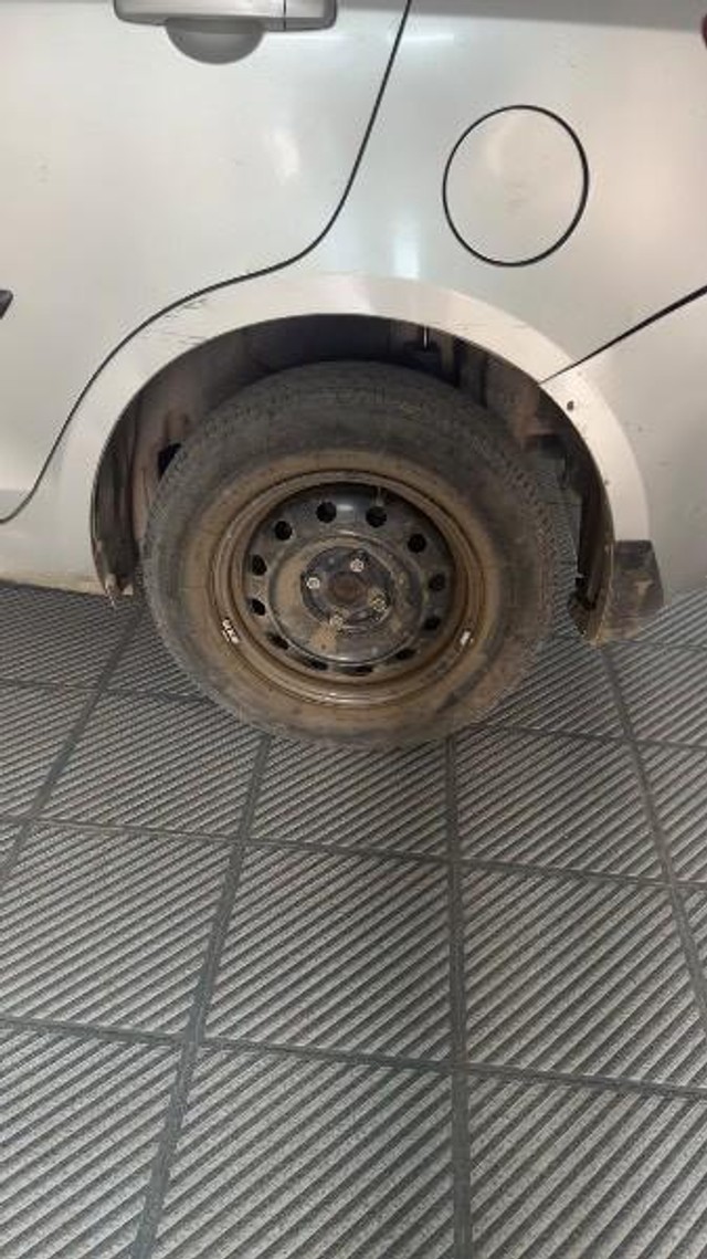 Second-hand 2014 Maruti Swift Dzire VXI for sale in Guwahati-1