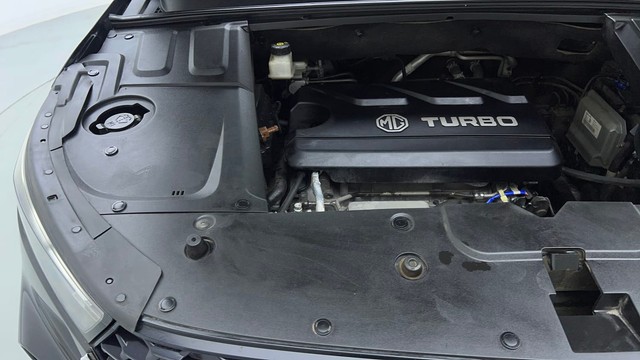 Second-hand 2022 MG Hector Plus 1.5 Turbo Sharp Pro 7 Str BSVI for sale in New Delhi-33