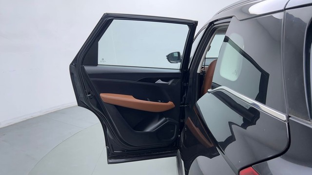 Second-hand 2022 MG Hector Plus 1.5 Turbo Sharp Pro 7 Str BSVI for sale in New Delhi-37