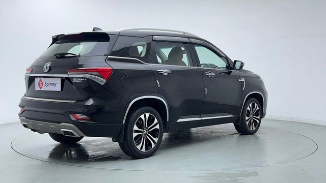 Second-hand 2022 MG Hector Plus 1.5 Turbo Sharp Pro 7 Str BSVI for sale in New Delhi-3