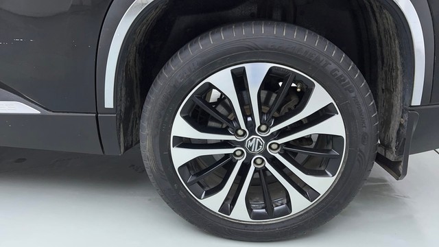 Second-hand 2022 MG Hector Plus 1.5 Turbo Sharp Pro 7 Str BSVI for sale in New Delhi-19