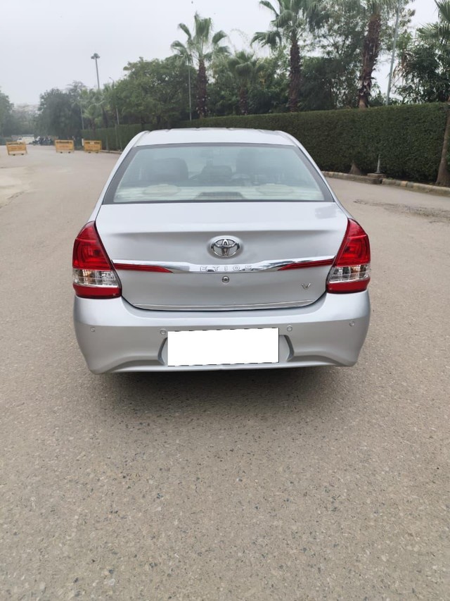 Second-hand 2018 Toyota Etios 1.5 V for sale in New Delhi-1