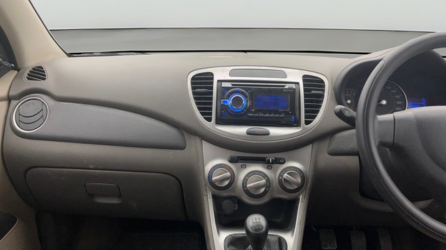 Second-hand 2014 Hyundai i10 Magna 1.1L for sale in Greater Noida-22