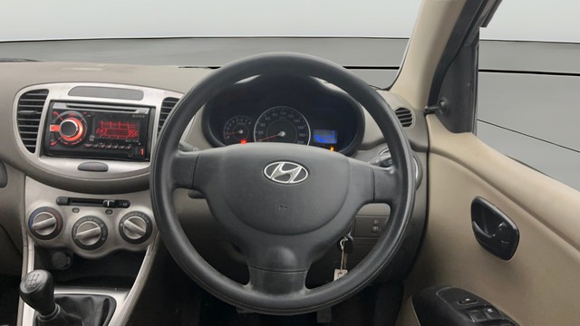 Second-hand 2014 Hyundai i10 Magna 1.1L for sale in Greater Noida-12
