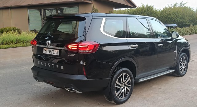 Second-hand 2025 MG Gloster Savvy 4x4 6Str for sale in Mumbai-12