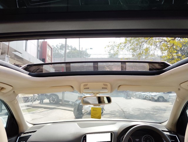 Second-hand 2017 Audi Q5 30 TDI quattro Premium for sale in New Delhi-12