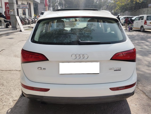 Second-hand 2017 Audi Q5 30 TDI quattro Premium for sale in New Delhi-21