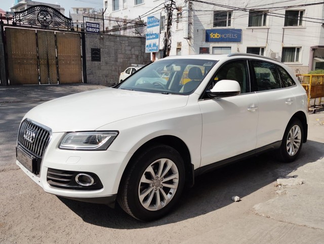Second-hand 2017 Audi Q5 30 TDI quattro Premium for sale in New Delhi-6