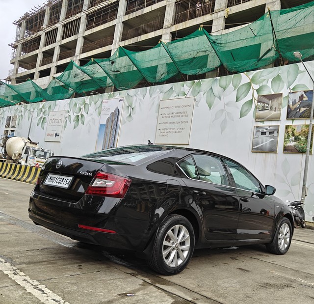 Skoda Octavia 1.8 TSI AT L K Second-hand 2018 Skoda Octavia 1.8 TSI AT L K for sale in Mumbai-10