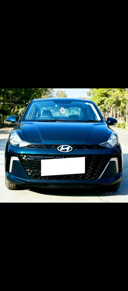 Second-hand 2023 Hyundai Aura SX CNG BSVI for sale in New Delhi
