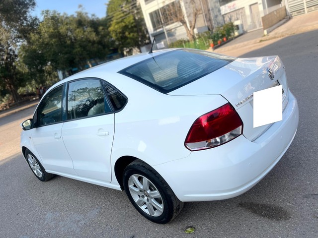 Second-hand 2011 Volkswagen Vento IPL II Petrol Highline AT for sale in Sirsa-8