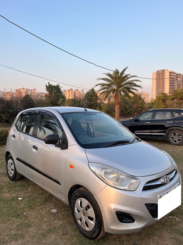 Second-hand 2014 Hyundai i10 Era for sale in Faridabad-3