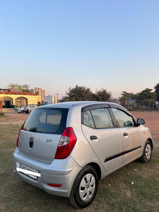 Second-hand 2014 Hyundai i10 Era for sale in Faridabad-4