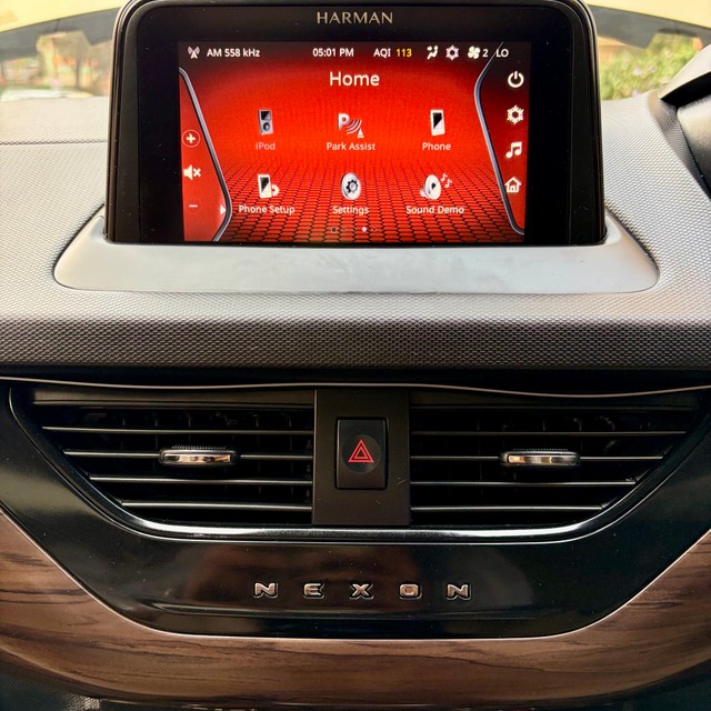 Second-hand 2023 Tata Nexon XZA Plus LUXS Kaziranga AMT BSVI for sale in Thane-14