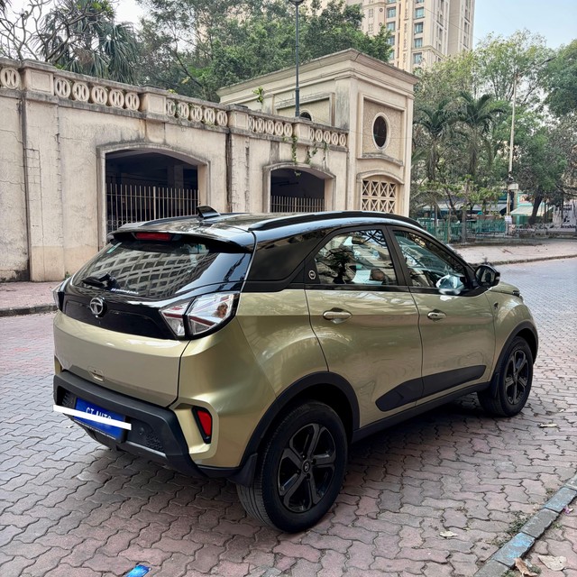 Second-hand 2023 Tata Nexon XZA Plus LUXS Kaziranga AMT BSVI for sale in Thane-2