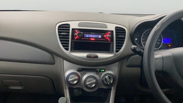 Second-hand 2015 Hyundai i10 Magna 1.1L for sale in Lucknow-22