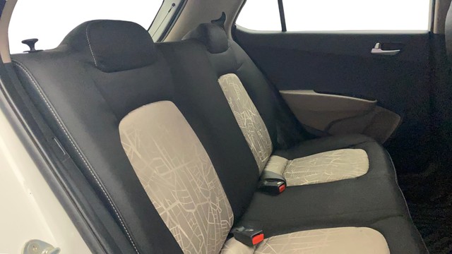 Second-hand 2015 Hyundai Grand i10 Sportz for sale in Kochi-16