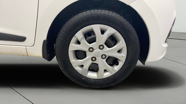 Second-hand 2015 Hyundai Grand i10 Sportz for sale in Kochi-23