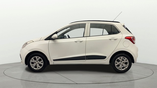 Second-hand 2015 Hyundai Grand i10 Sportz for sale in Kochi-5