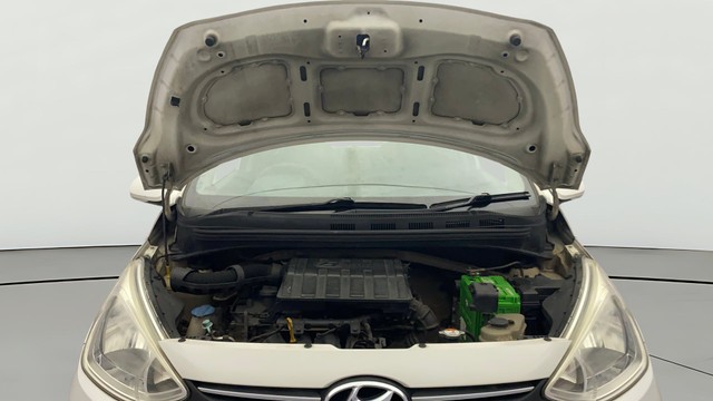 Second-hand 2015 Hyundai Grand i10 Sportz for sale in Kochi-9