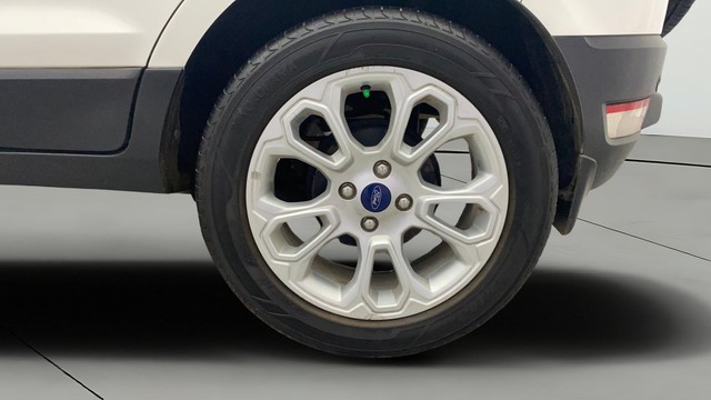 Second-hand 2017 Ford Ecosport 1.5 Petrol Titanium Plus AT BSIV for sale in Kochi-29