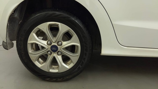 Second-hand 2017 Ford Figo Titanium AT 2019-2020 for sale in Bangalore-18