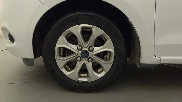 Second-hand 2017 Ford Figo Titanium AT 2019-2020 for sale in Bangalore-20