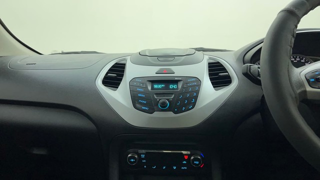 Second-hand 2017 Ford Figo Titanium AT 2019-2020 for sale in Bangalore-39