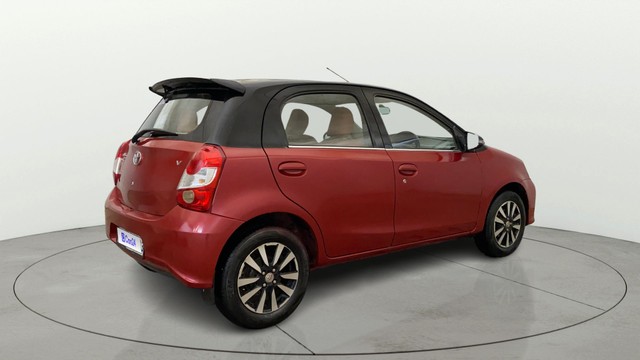 Second-hand 2019 Toyota Etios Liva 1.2 V Dual Tone for sale in Gurgaon-2