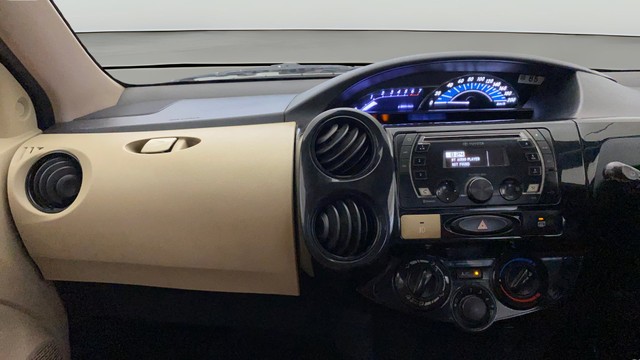 Second-hand 2019 Toyota Etios Liva 1.2 V Dual Tone for sale in Gurgaon-22