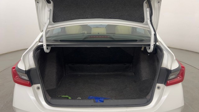 Second-hand 2023 Honda City ZX MT for sale in Pune-9