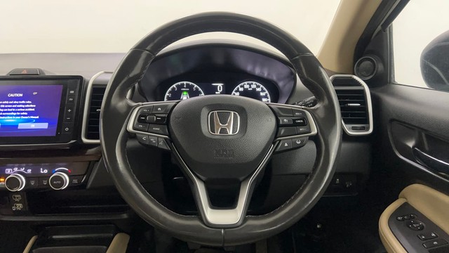 Second-hand 2023 Honda City ZX MT for sale in Pune-37
