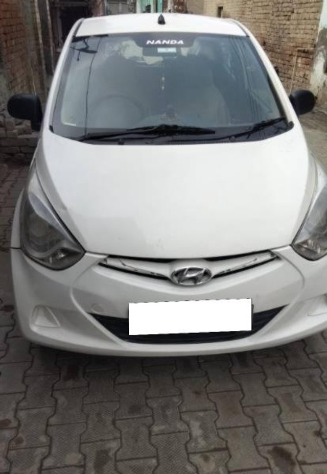 Second-hand 2011 Hyundai EON Magna Optional for sale in Amritsar-2