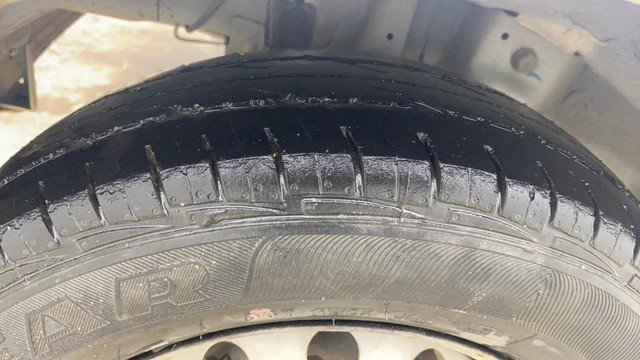 Second-hand 2016 Hyundai EON Era Plus for sale in Ahmedabad-29