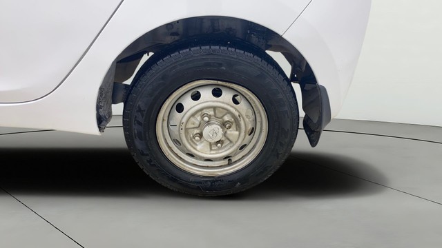 Second-hand 2016 Hyundai EON Era Plus for sale in Ahmedabad-26